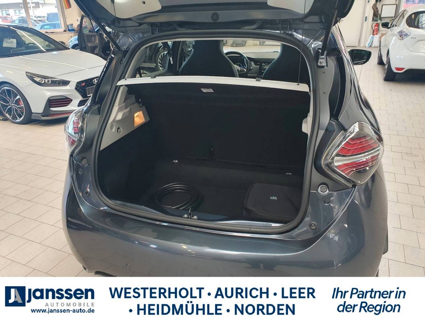 Fahrzeugabbildung Renault ZOE E-Tech 100% el. EXPERIENCE Batteriemiete R11