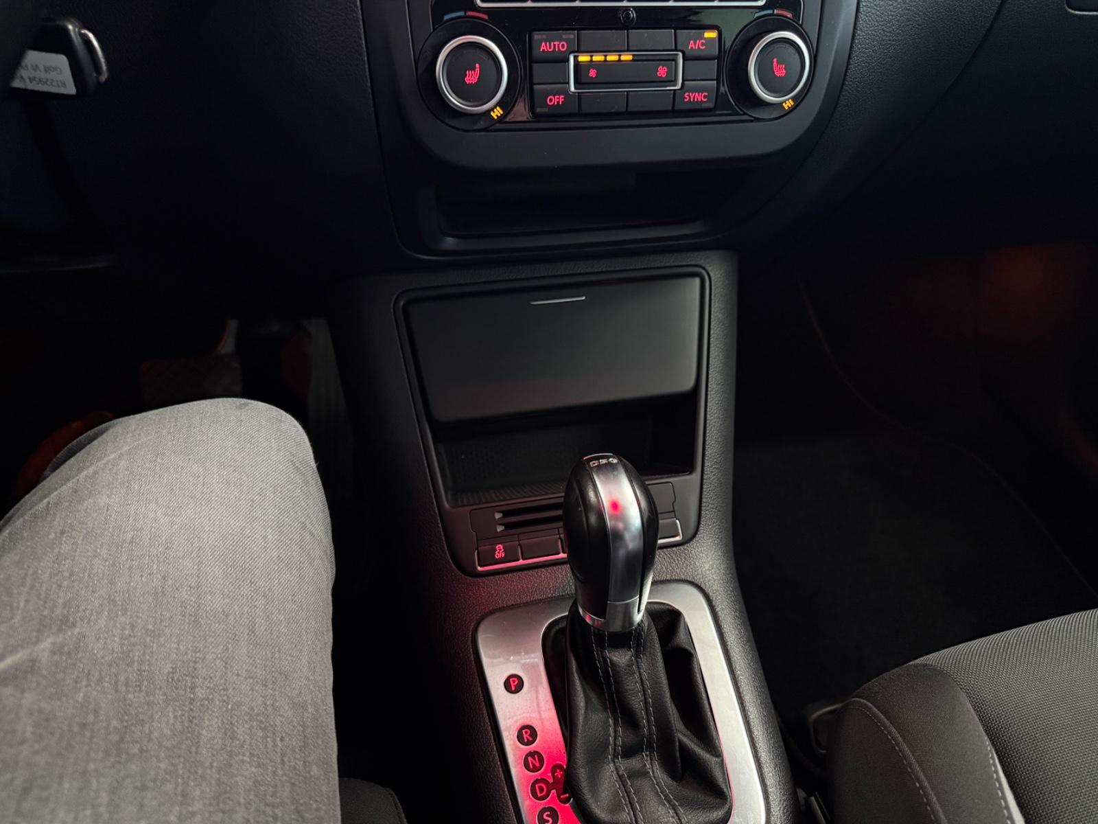 Volkswagen Golf Plus 1.4 TSI*AUTO*NAVI*TMP*PDC*AHK*SHZ*KLIM
