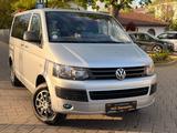 Volkswagen T5 2.0 TDI DSG-AUT Kombi KLIMA+5-SITZER+VERGLAST - Volkswagen T5: 2.5