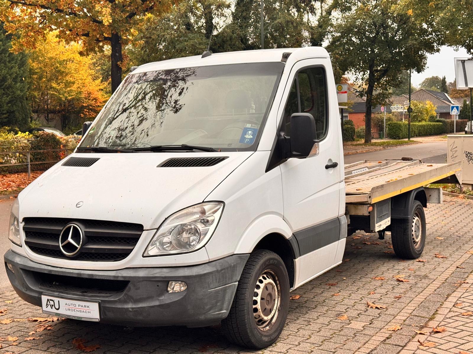 Mercedes-Benz Sprinter II Pritsche 318/319 CDI. Abschleppwagen