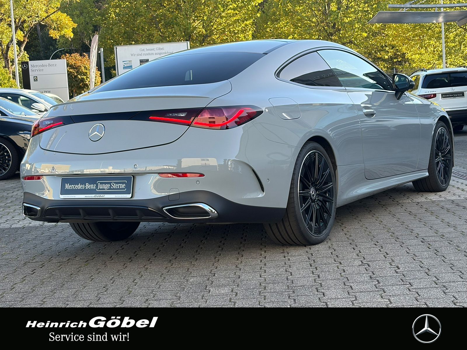 Fahrzeugabbildung Mercedes-Benz CLE 300 4M AMG*STANDHEIZ*NAPPALEDER*AHK*SITZKLIM