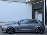 Audi A3 Attraction Xenon Sound-System 19"Alufelgen - gebrauchte Audi A3 aus dem Jahr 2014