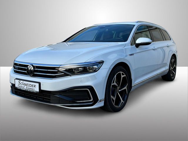PASSAT VARIANT GTE 1.4 TSI DSG IQ.LIGHT+NAVI+SHZ