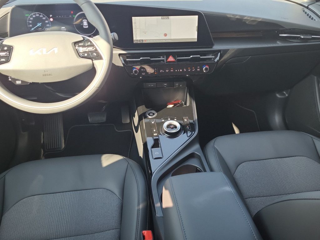 Fahrzeugabbildung Kia NIRO 1.6 HEV 129 DCT VIS KOM STY