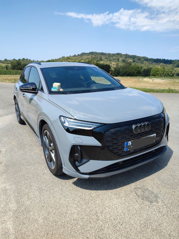 Image of Audi Q4 e-tron