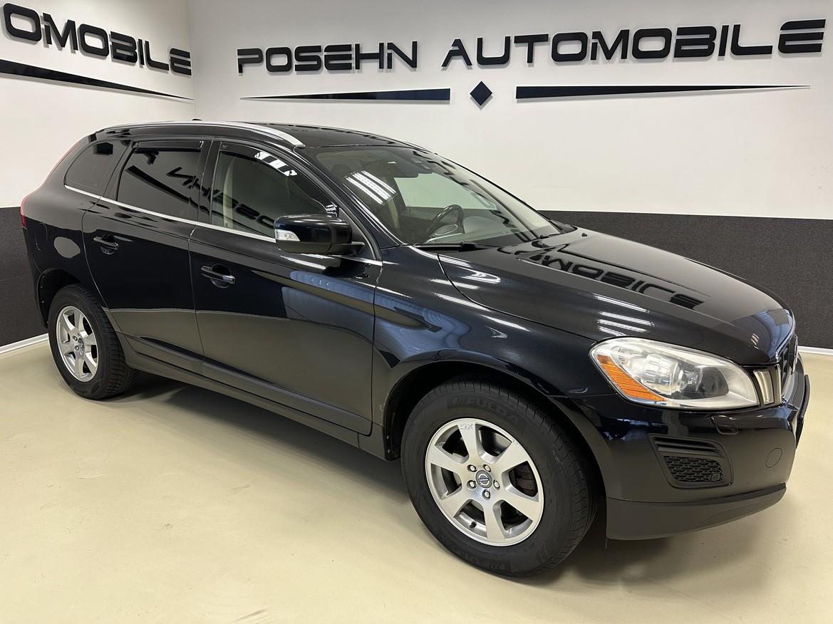 Volvo XC60 D3 AWD Summum AHK Navi Leder Xenon Panorama