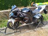 Kawasaki ZX10R mit wenig Kilometer  - KAWASAKI 2009 ZX10R