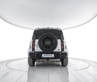 Land-Rover Defender - 3