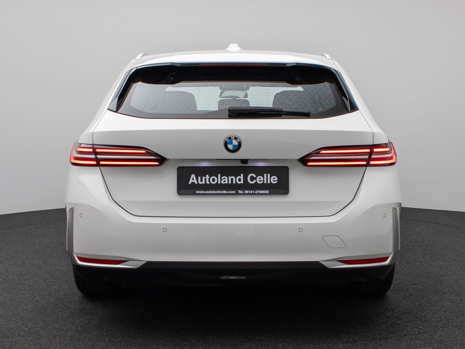 Fahrzeugabbildung BMW 520d Kamera DAB DrivingAssist Alarm LED Sport