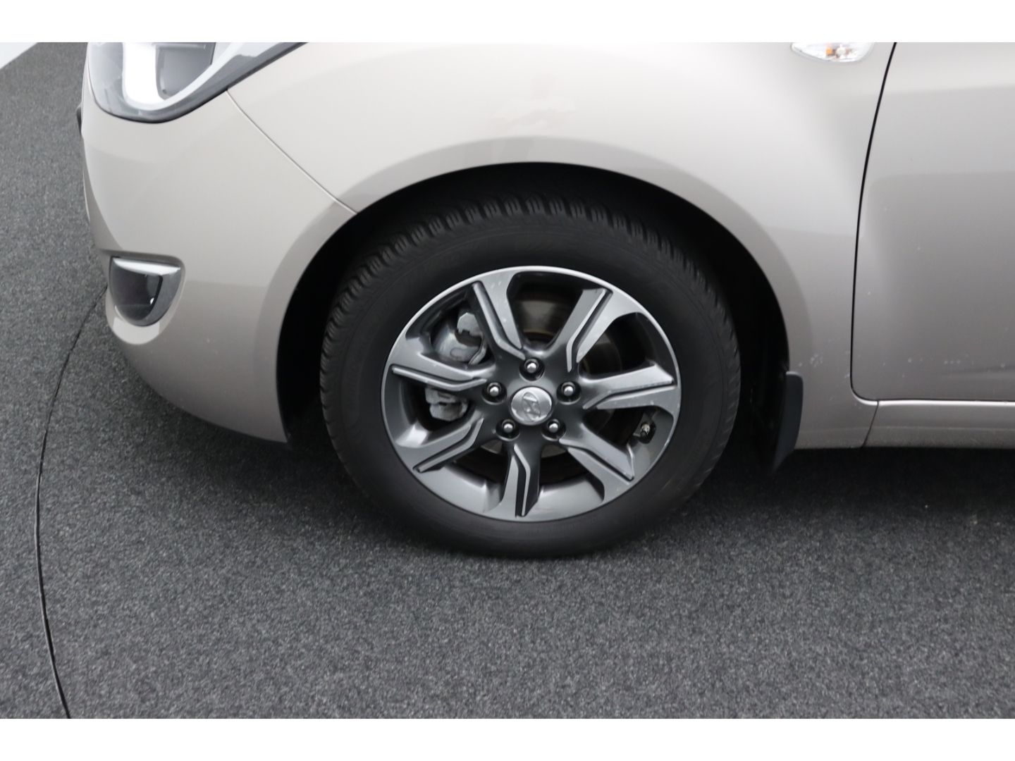 Fahrzeugabbildung Hyundai ix20 Klimaauto SHZ Tempomat Kamera Navi