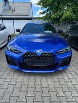 BMW M440i xDrive Gran Coupé / Portimao Blau / BJ 21 - blaue BMW M440