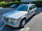 Mercedes-Benz 280 - Mercedes-Benz 280 aus 1995