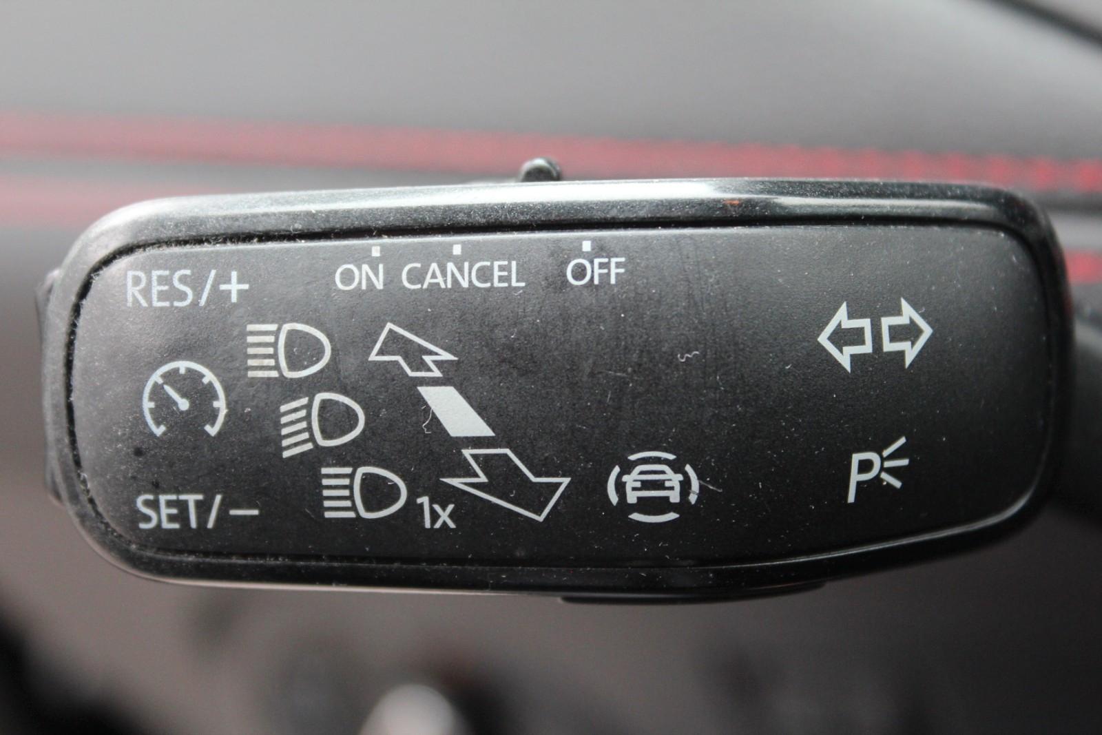 Seat Arona FR/Sportpaket/AHK/SHZ/PDC Kamera Garantie