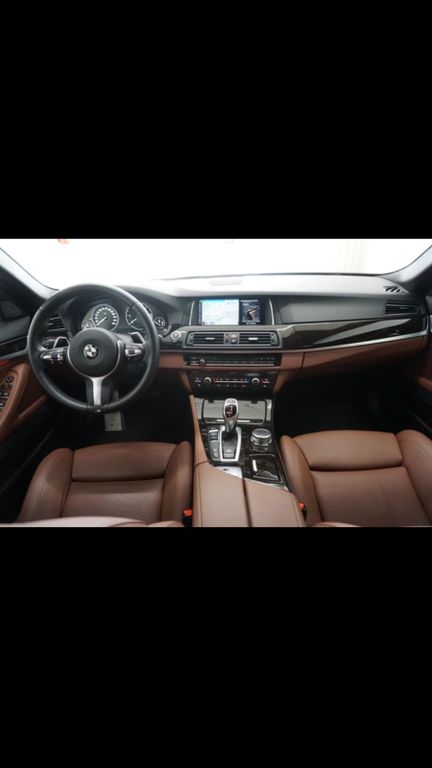 Image of BMW 530
