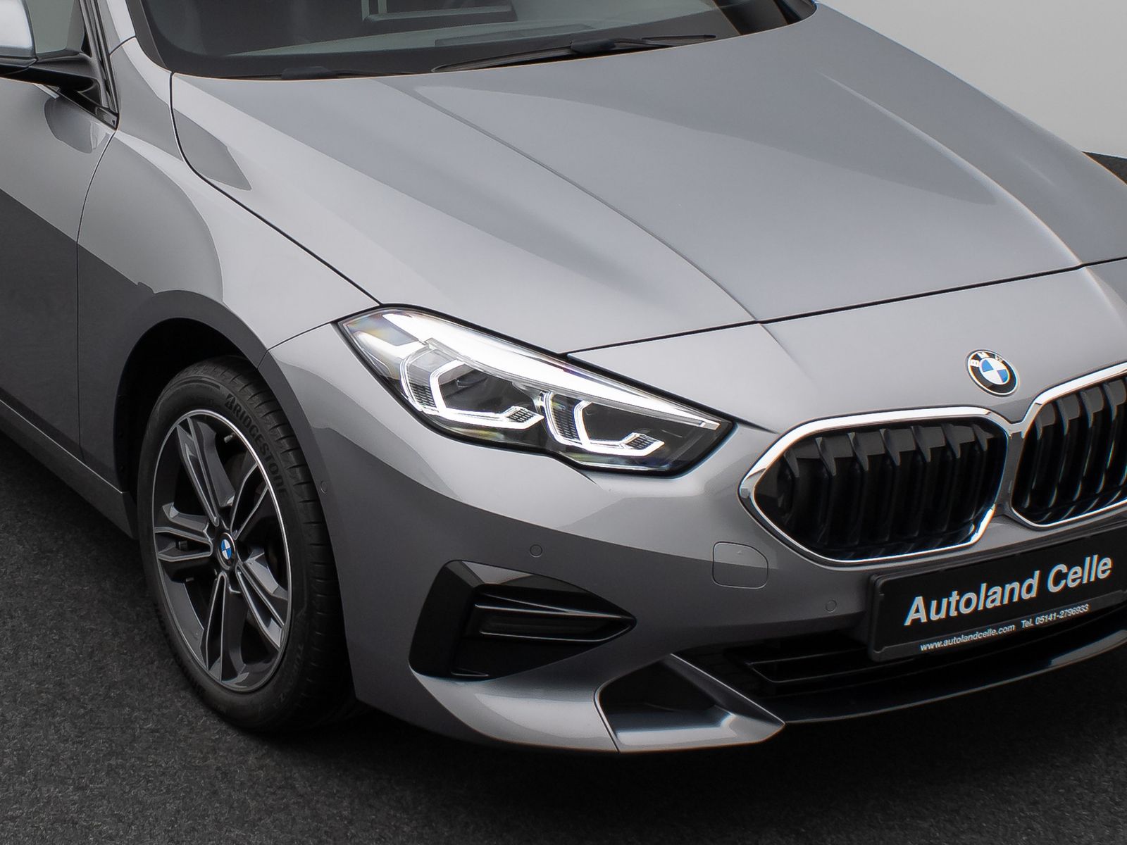 Fahrzeugabbildung BMW 218i Gran Coupé SportLine DAB PDC DrivAssist LED