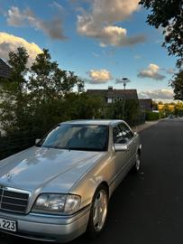 1993 Mercedes-BENZ C 220 照片 3