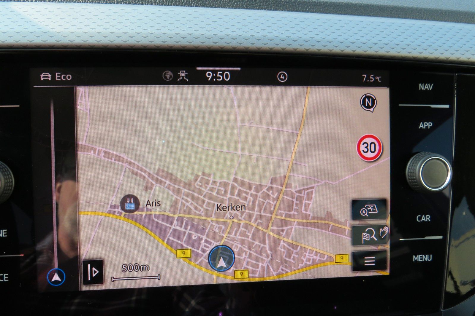 Fahrzeugabbildung Volkswagen T-Cross Active ACC NAVI APP GJ SITZH. PDC 1HD