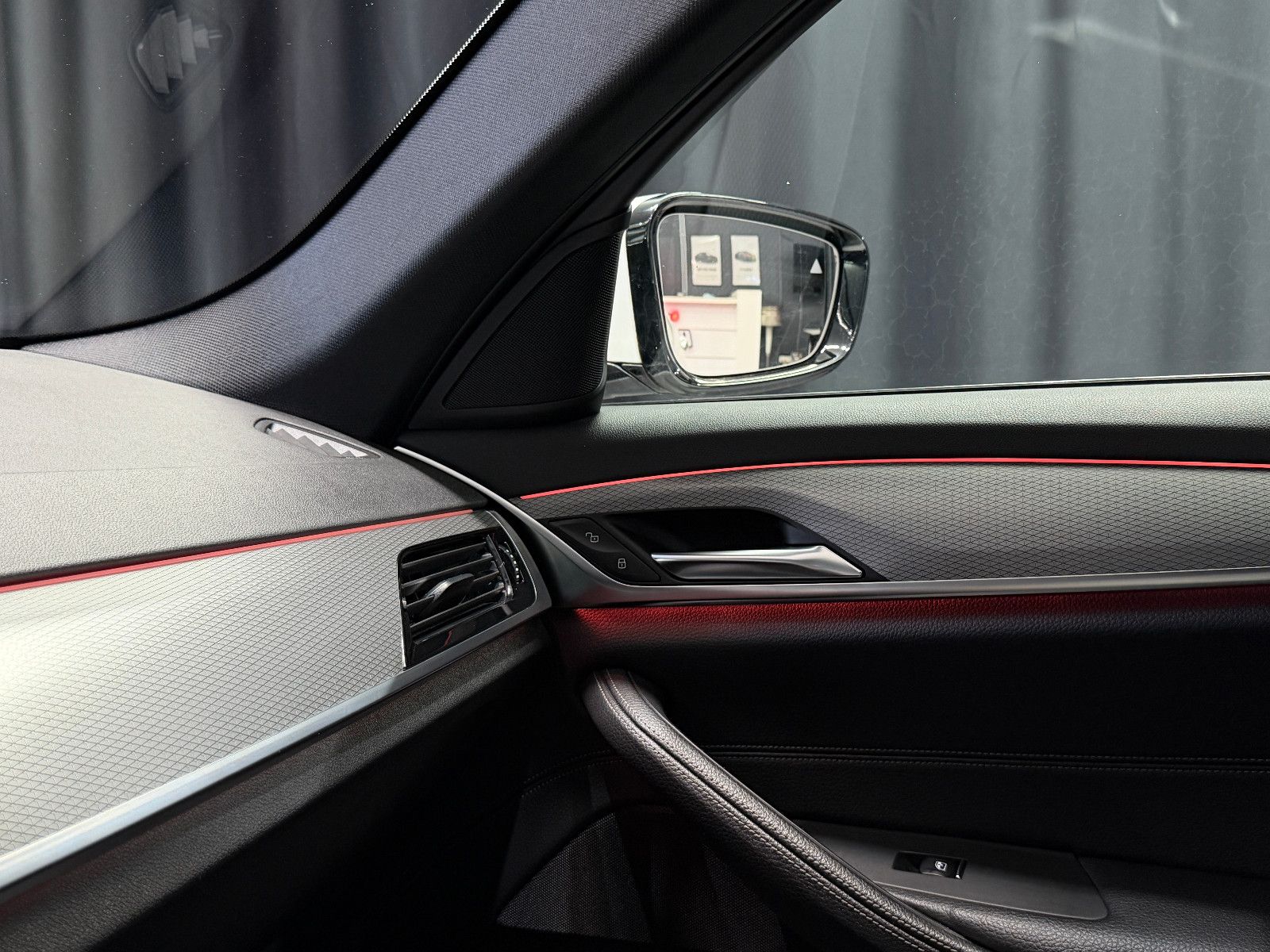Fahrzeugabbildung BMW 540i xDrive Touring M Sport |AHK|HuD|HiFi|PANO