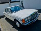 Mercedes-Benz 280 E, W123, Toppzustand,  erst 91000 KM - Mercedes-Benz 280 in Oberhausen