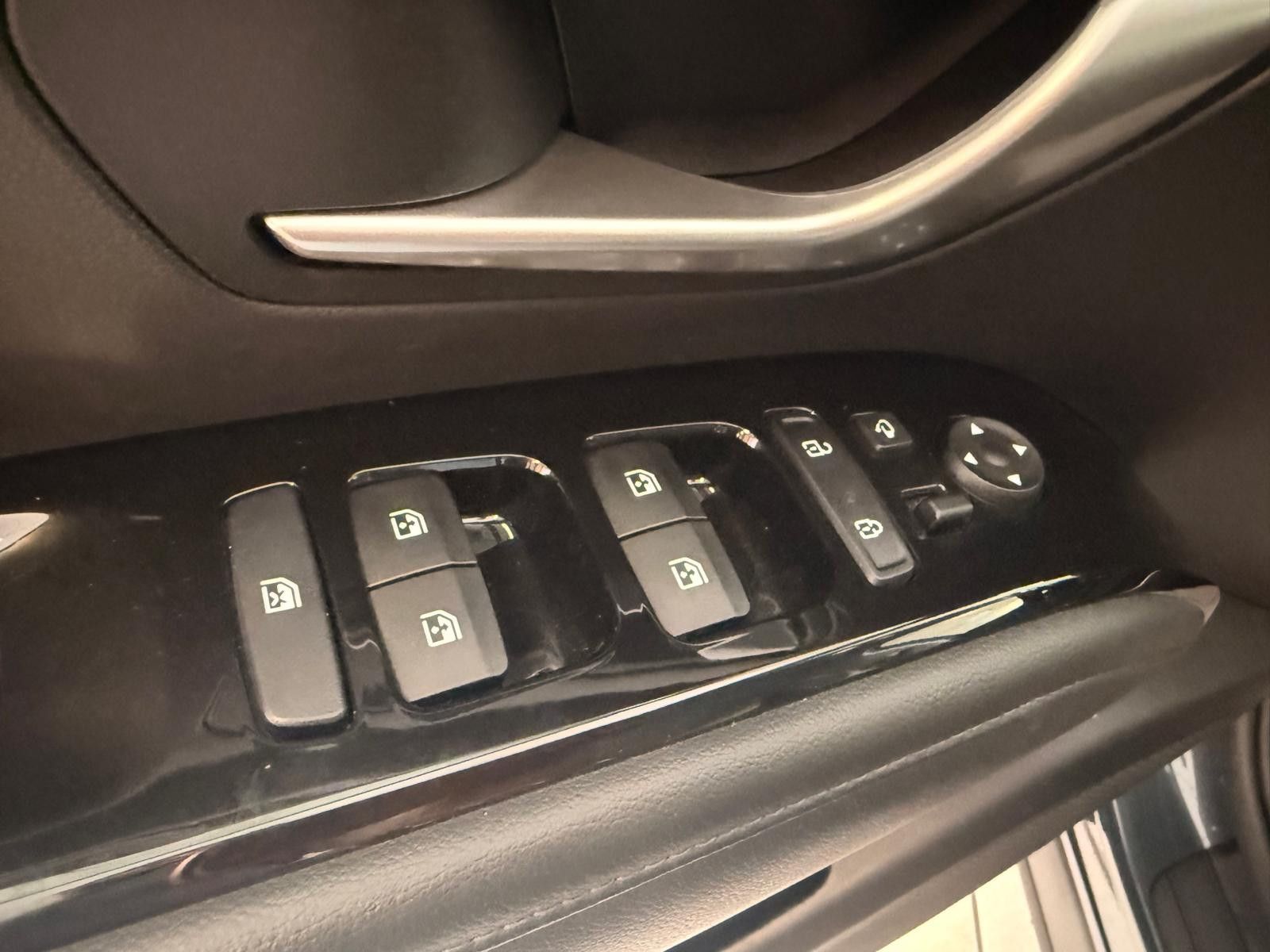 Fahrzeugabbildung Hyundai Tucson Trend Plug-In Hybrid 4WD/1.HAND/NAVI/LED