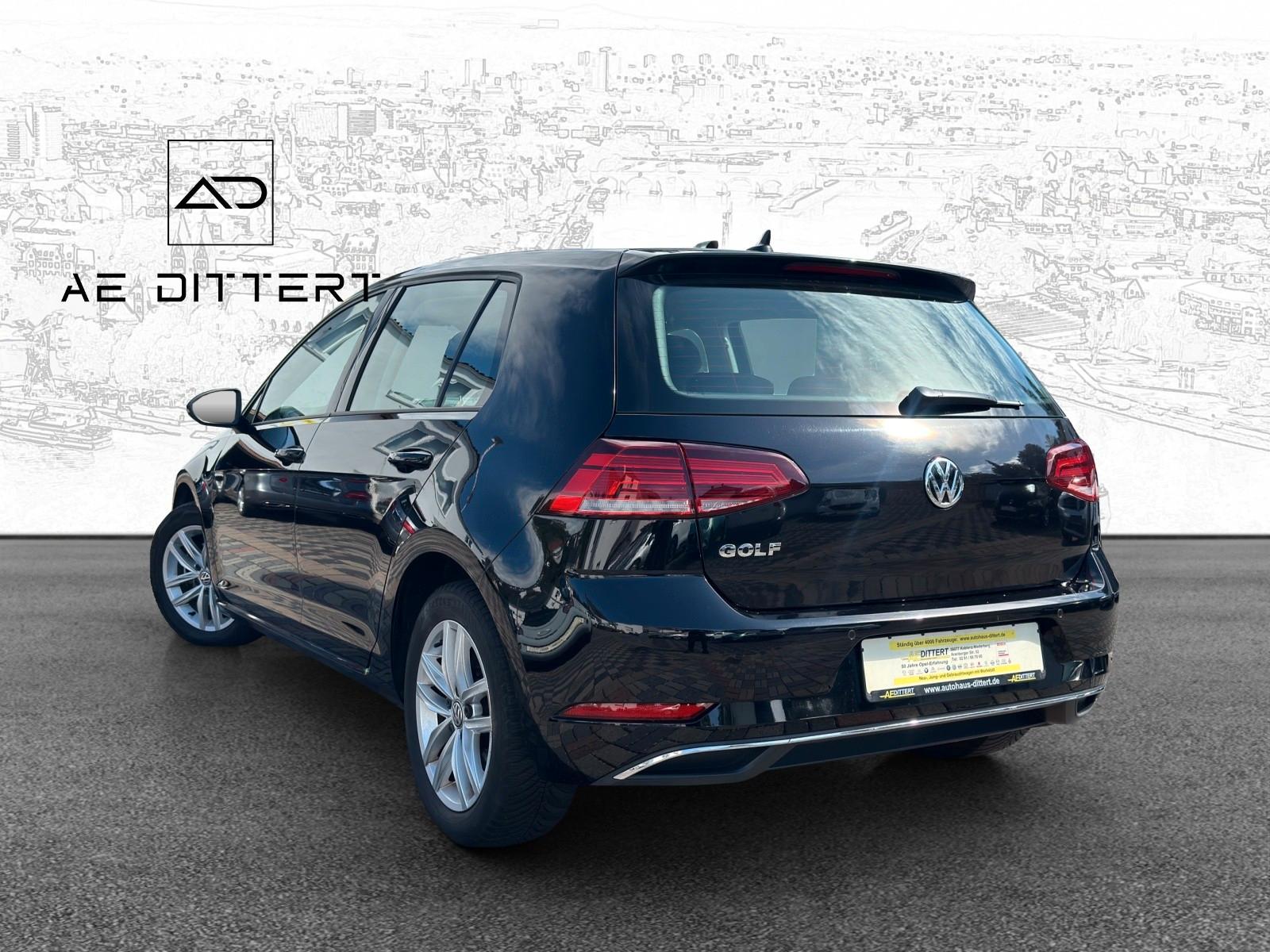 Volkswagen Golf VII Lim. Comfortline +Navi+Shz+