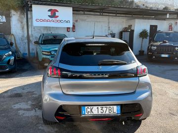 Peugeot 208 - 5