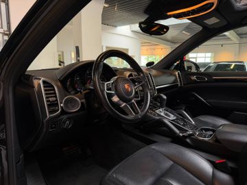 Porsche Cayenne - 7