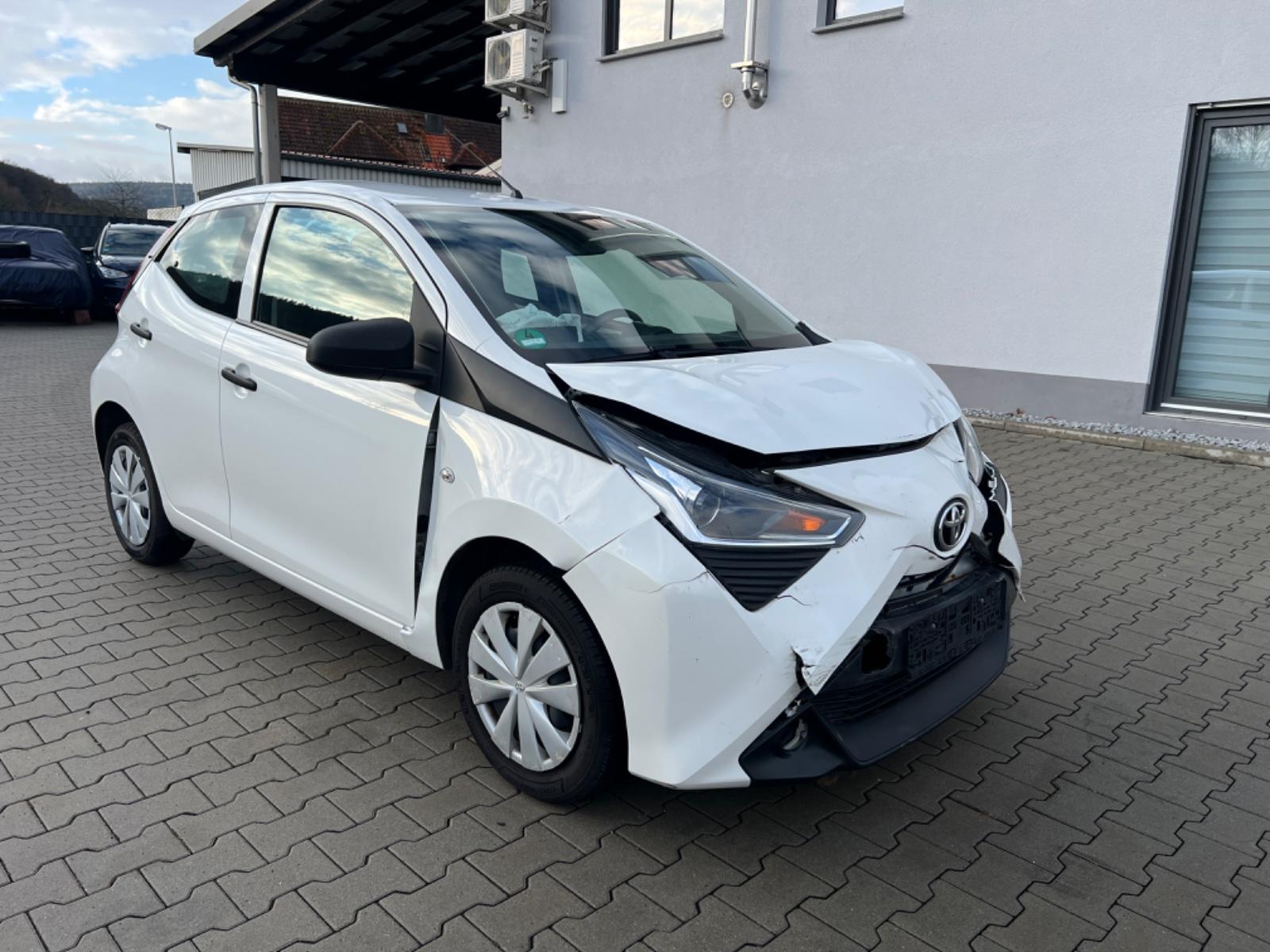 Toyota Aygo (X) 1,0-l-VVT-i x