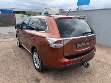 Mitsubishi Outlander - 6