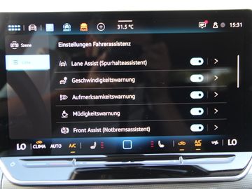 Volkswagen Golf VIII Variant 1.5 eTSI Style DSG Matrix LED