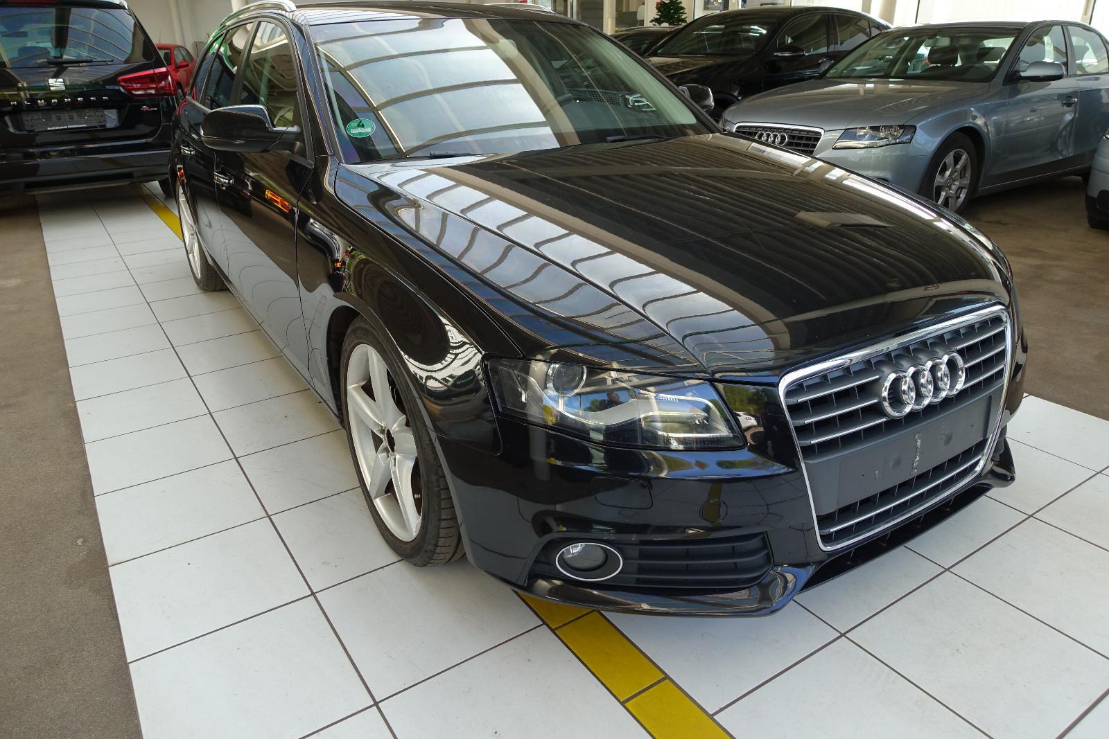 Audi A4 2009 — rear view