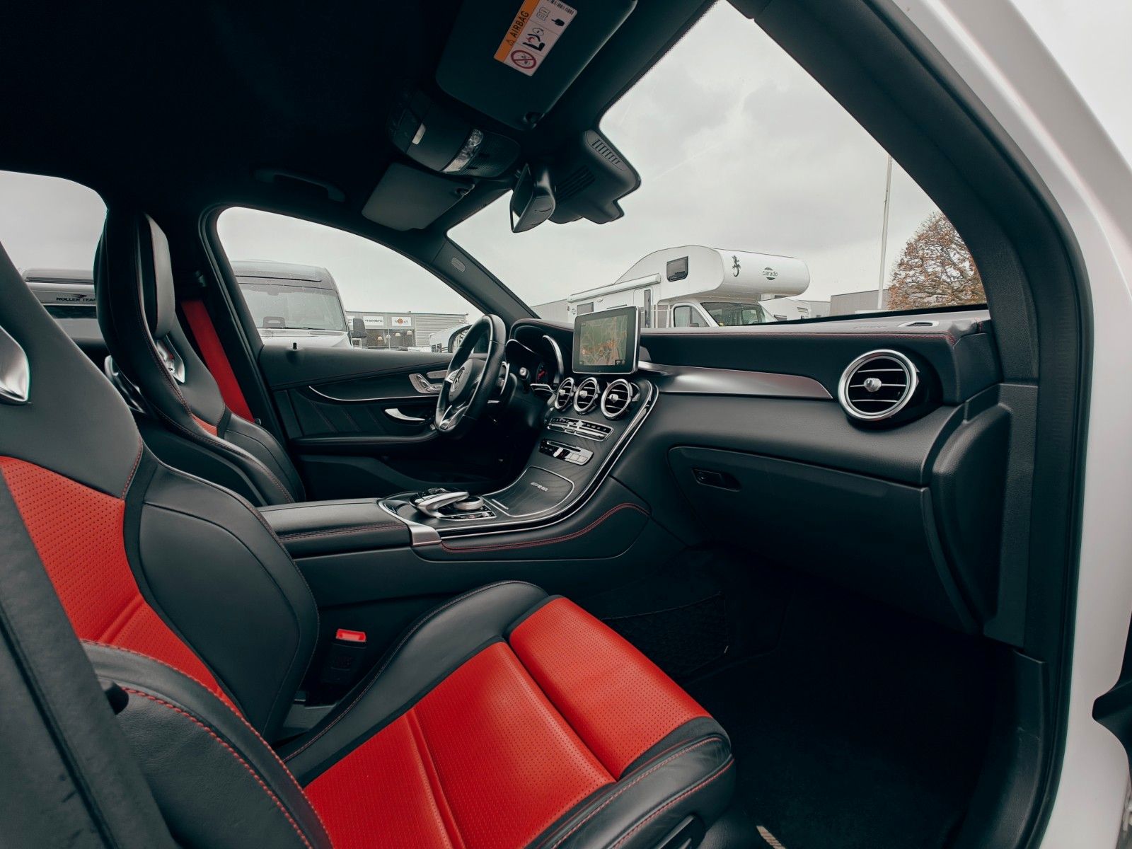 Fahrzeugabbildung Mercedes-Benz GLC 63 AMG 4Matic+, Burmester, Schalensitze, 360