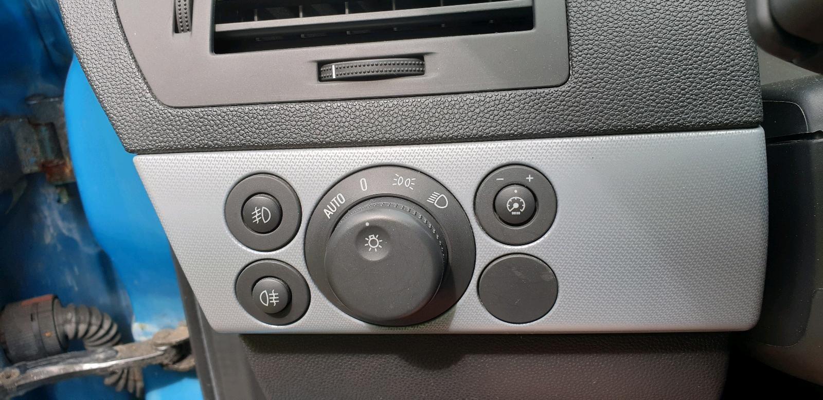 Opel Astra 2004 — photo 9