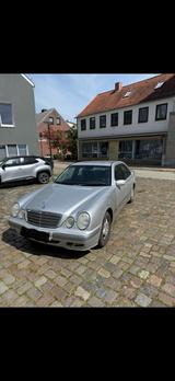 Mercedes-Benz Verkauft Mercedes-Benz E200 - gebrauchte Mercedes-Benz E 200 aus dem Jahr 2000