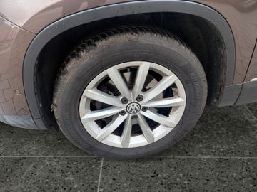 Volkswagen Tiguan - 9