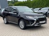 Mitsubishi Outlander PHEV Basis Spirit 4WD*Navi*Ahk*S-Heft* - gebrauchte Mitsubishi Van