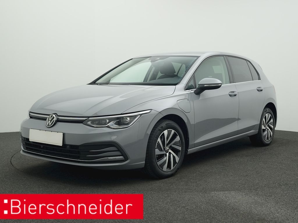 Golf 8 1.4 TSI DSG eHybrid Style KAMERA IQ.LIGHT