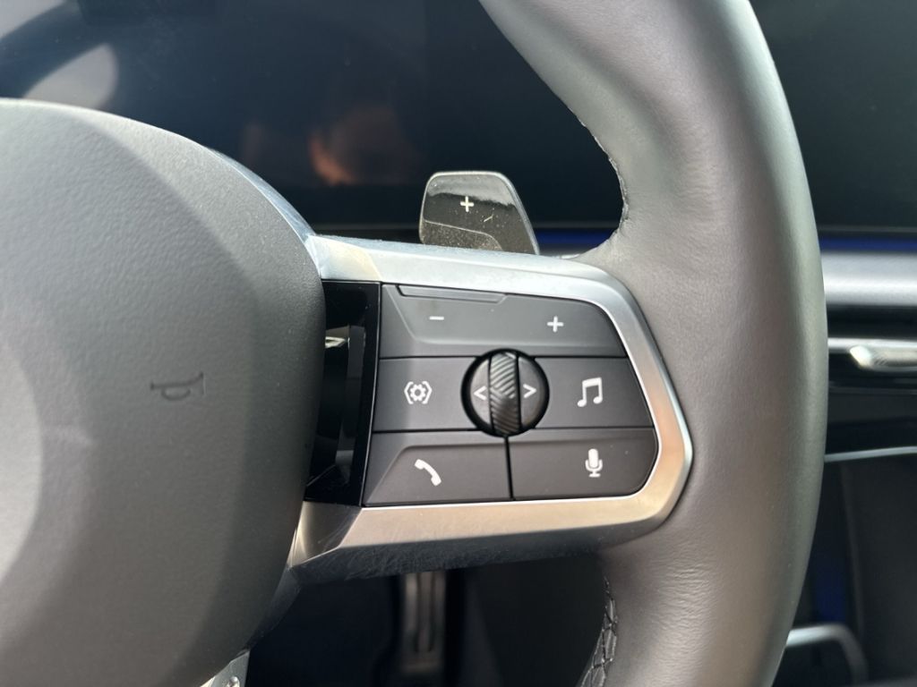 BMW X1 xDrive 30e M Sportpaket AHK Pano ACC HUD Harm foto 21