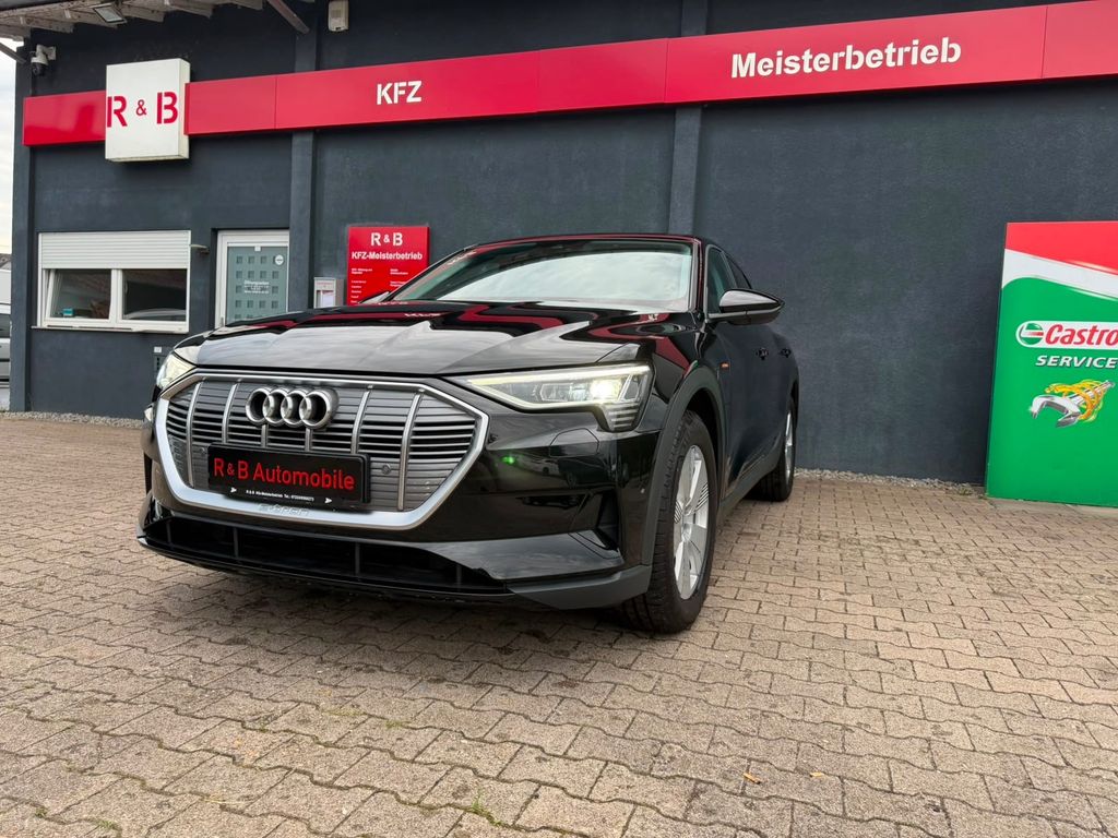 Image of Audi e-tron