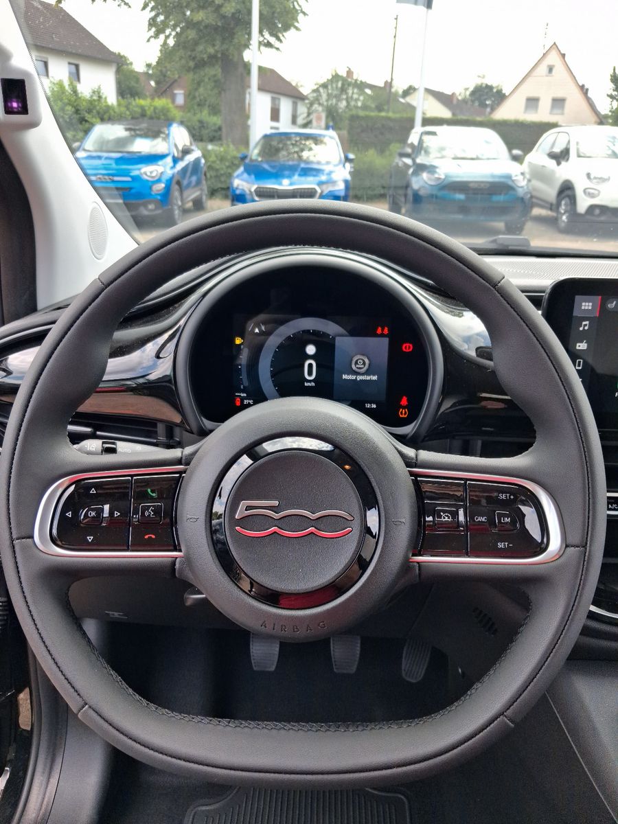 Fahrzeugabbildung Fiat 500 1.0 Hybrid FireFly 48 kW Icon