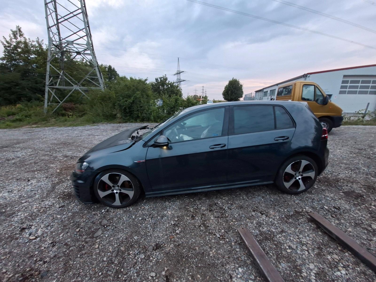 Volkswagen Golf VII Lim. GTI Performance BMT