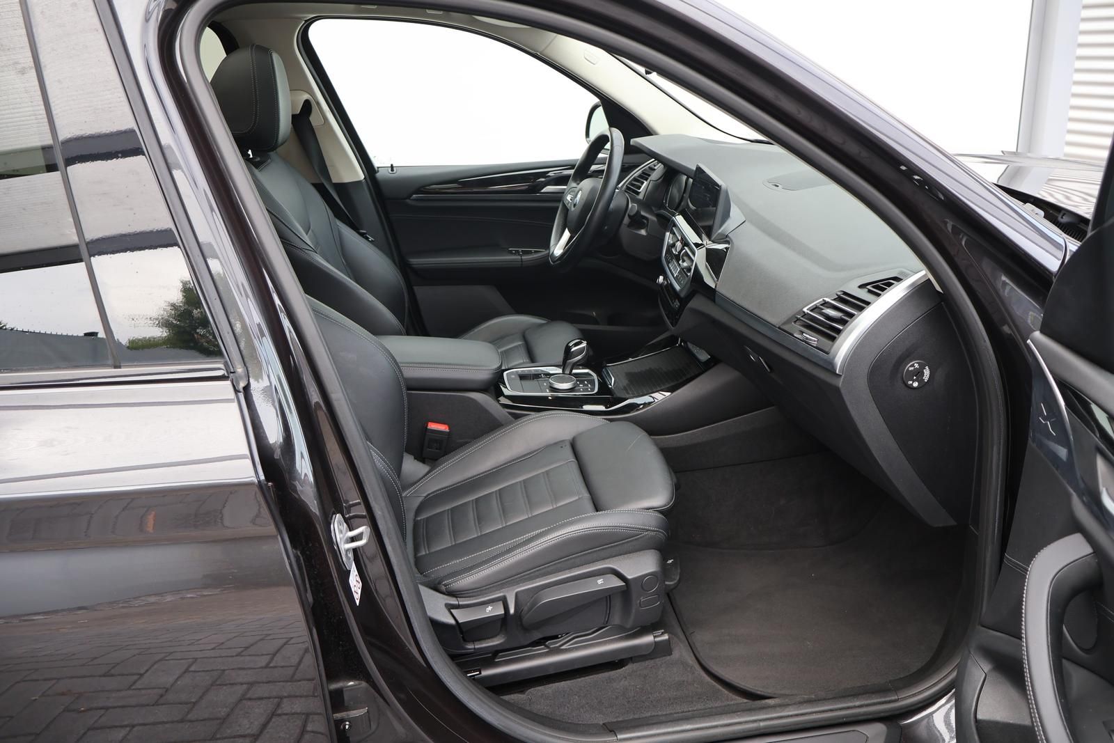 BMW X3 xDrive 20 d  Shadow-Line RFK Pano Leder LED foto 10