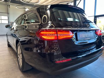 MYAUTOCENTER – Gebraucht- und Jahreswagen mit Werkstattservice in Pfaffenhofen Mercedes-Benz E 200 d *LED*Kamera*PDC*