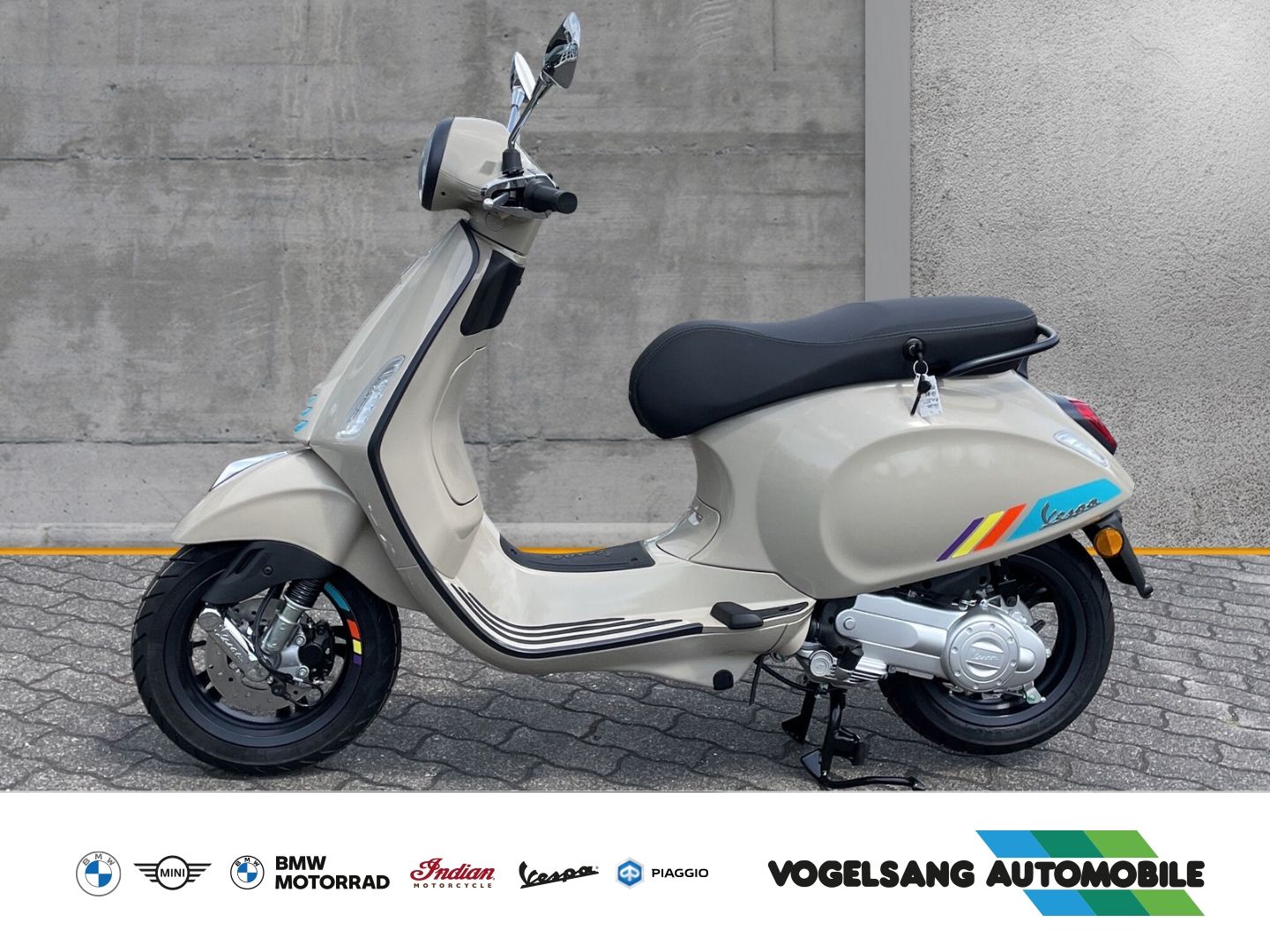 Fahrzeugabbildung Vespa Primavera 50 Modell 2024, LCD-Display, Black Par