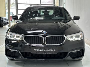 Fahrzeugabbildung BMW 530i M Sport Kamera DAB Alarm HiFi Navi 19"