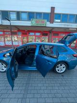 Toyota Corolla 1,8 Hybrid Comfort Touring Sports Co... - Toyota Corolla: Kombi