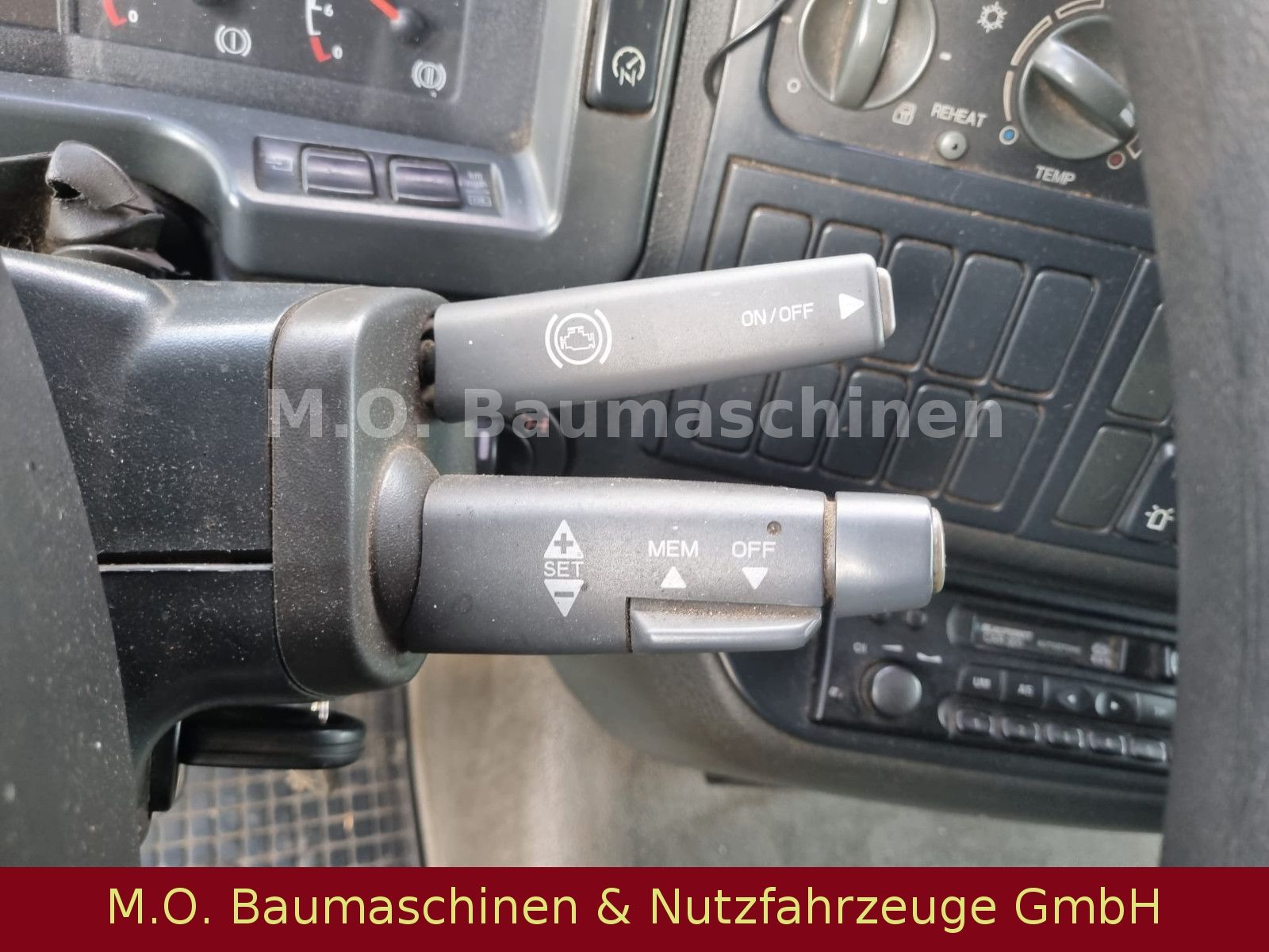Fahrzeugabbildung MAN TGA 35.410 / Meiler RK22,65 / AC / 8x4 / Euro 3/