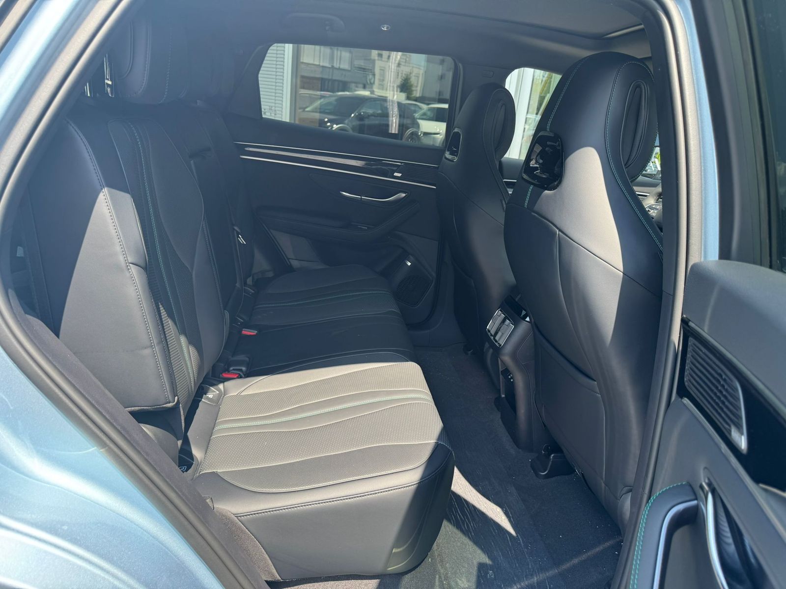 Fahrzeugabbildung BYD SEAL U DM-i PHEV SOFORT VERFÜGBAR PANO+HEAD+NAVI