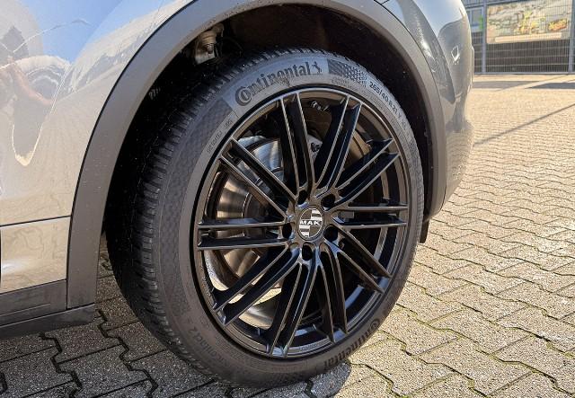 Porsche Cayenne  Pano SHZ Navi CarPlay Scheckheft 21 Zol