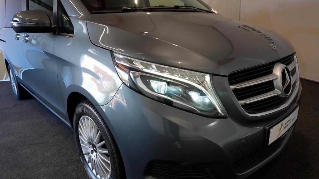 Mercedes-Benz V 250